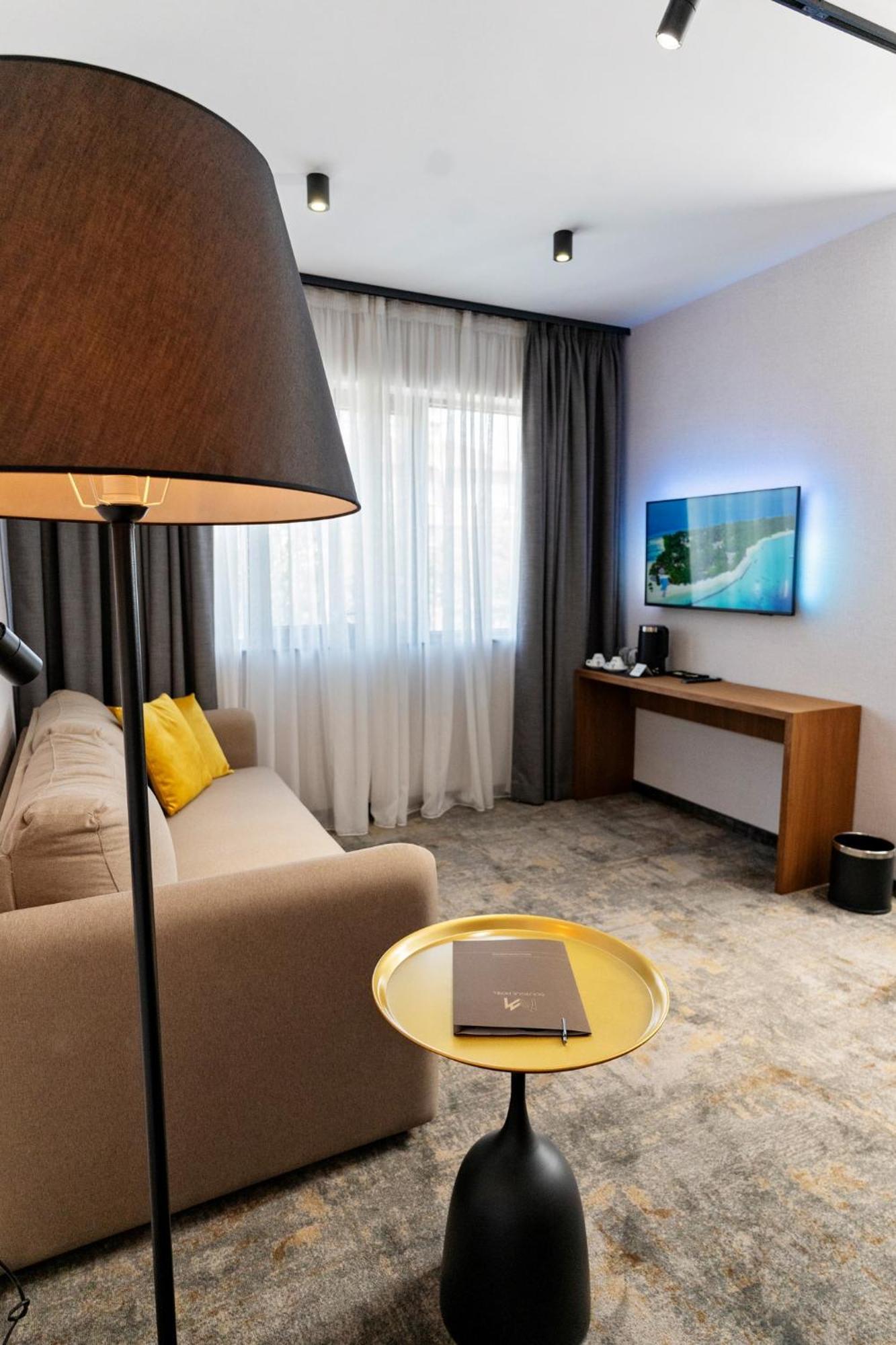 Mm Boutique Hotel Burgas Exterior photo